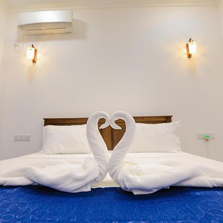 D Marit Motel Negombo Exterior photo