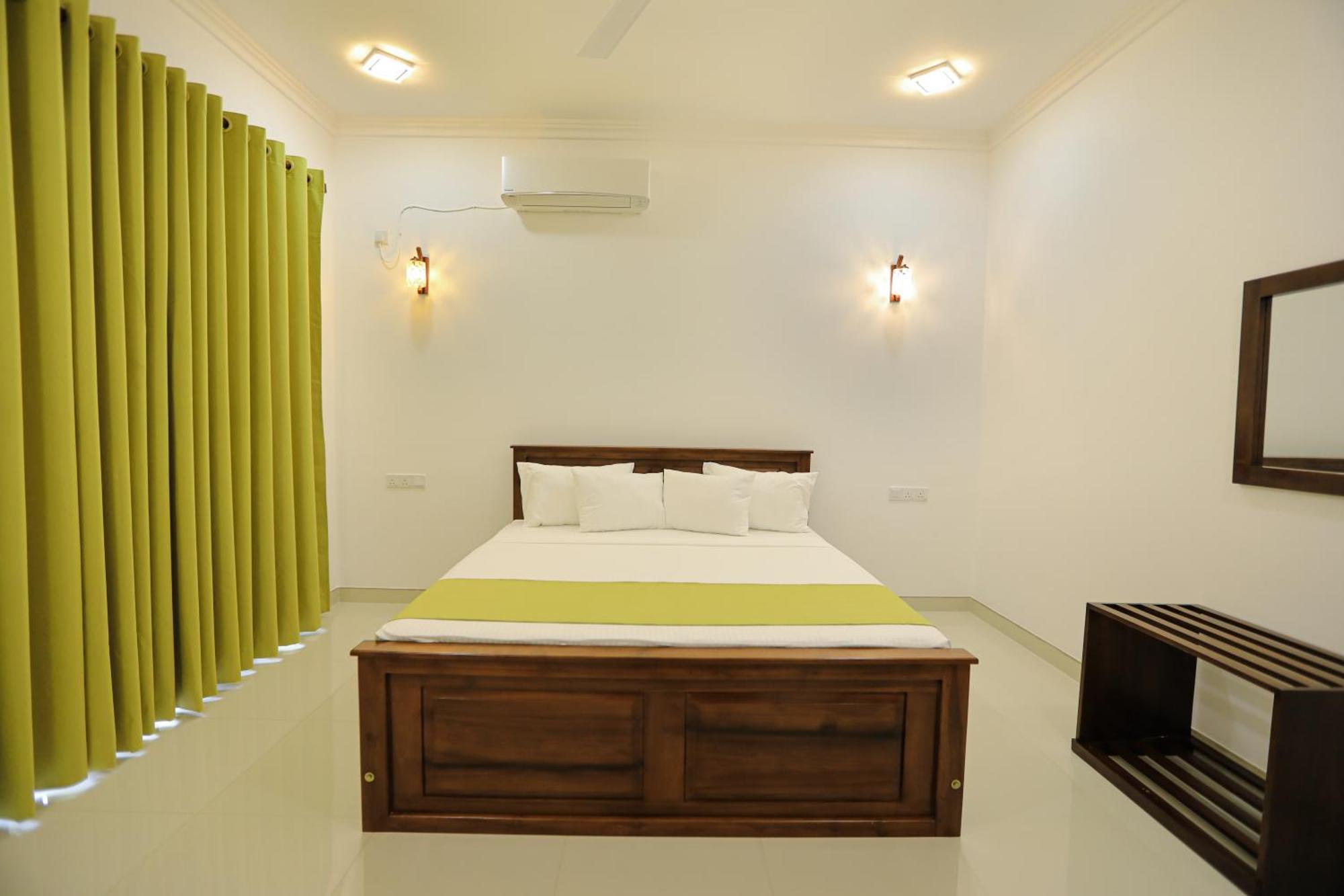 D Marit Motel Negombo Exterior photo