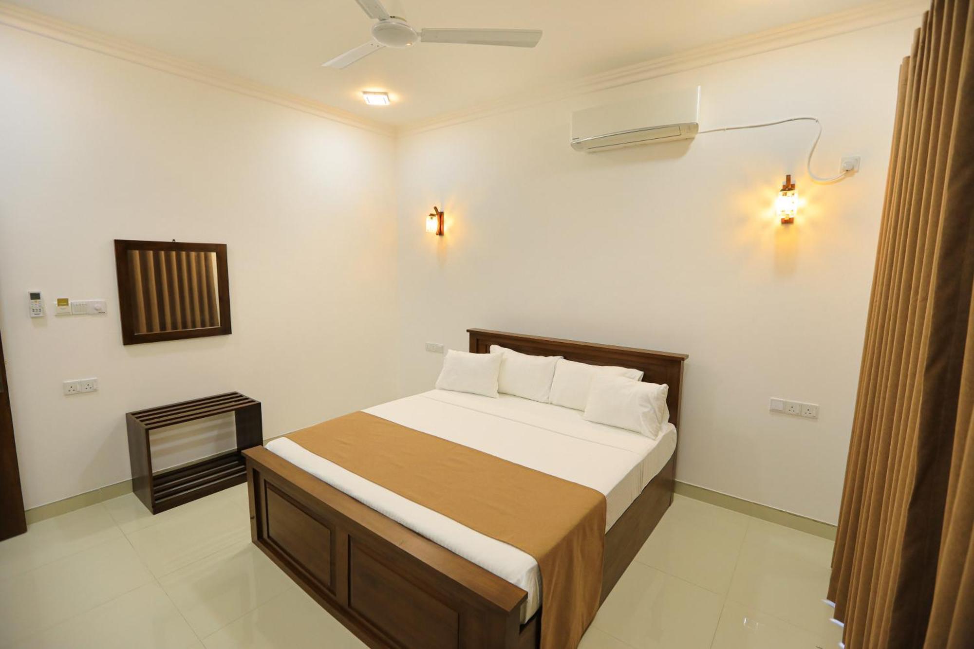 D Marit Motel Negombo Exterior photo
