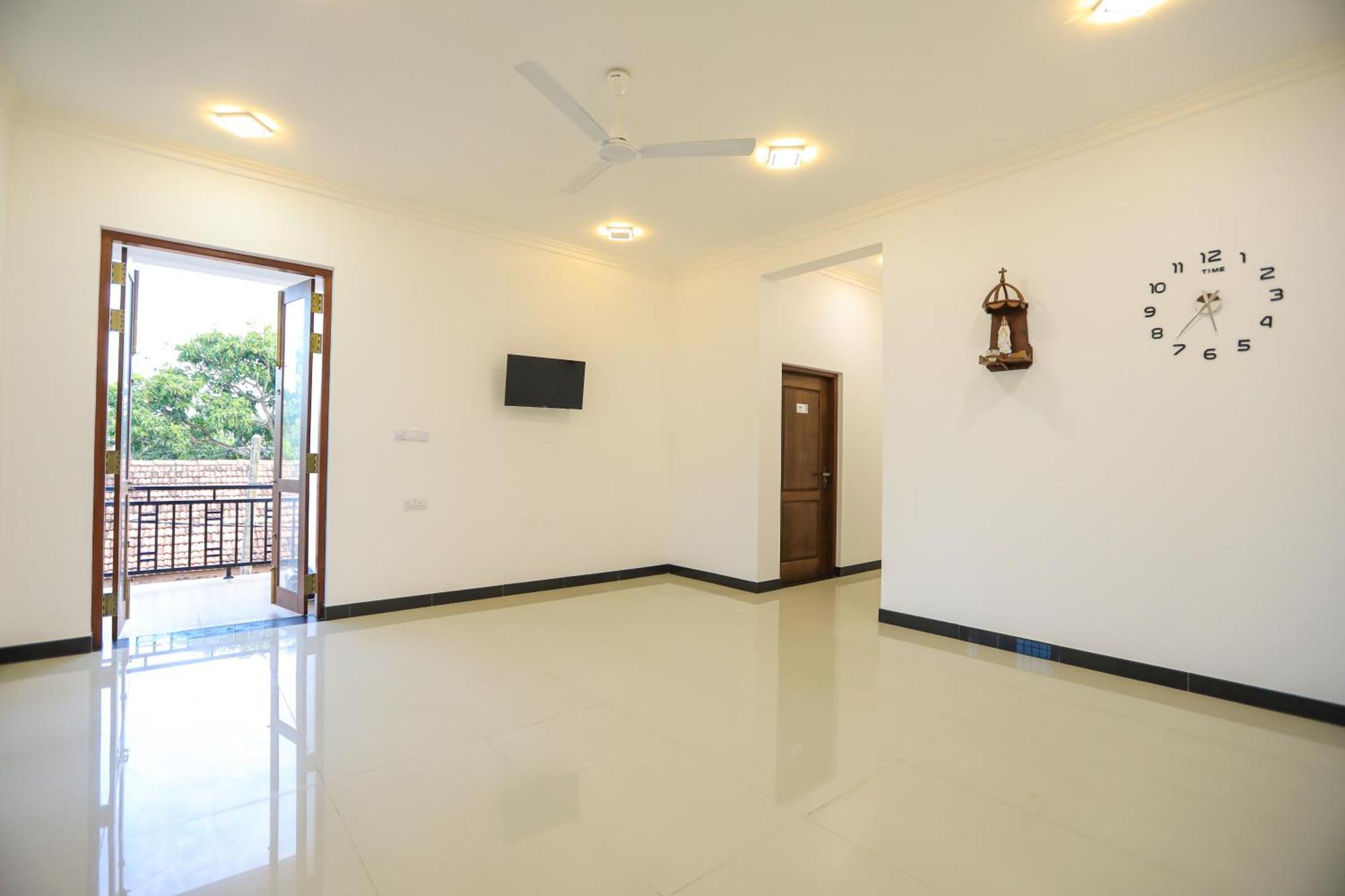 D Marit Motel Negombo Exterior photo